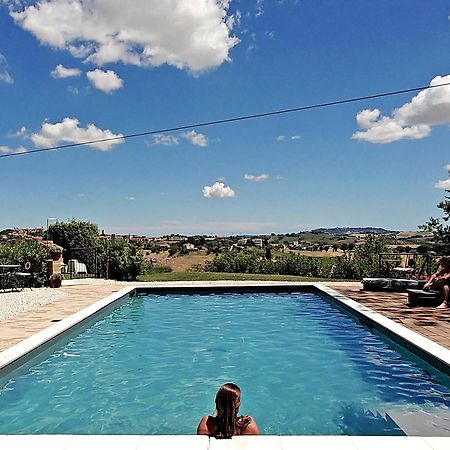 Bed And Breakfast La Vecchia Scuola Montefano Luaran gambar